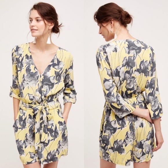 Anthropologie Pants - Floral Faux Wrap V Neck Romper Elevenses